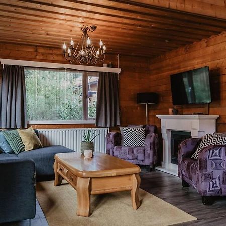 פוטן Cosy And Romantic Forest House Met Sauna Op De Veluwe מראה חיצוני תמונה