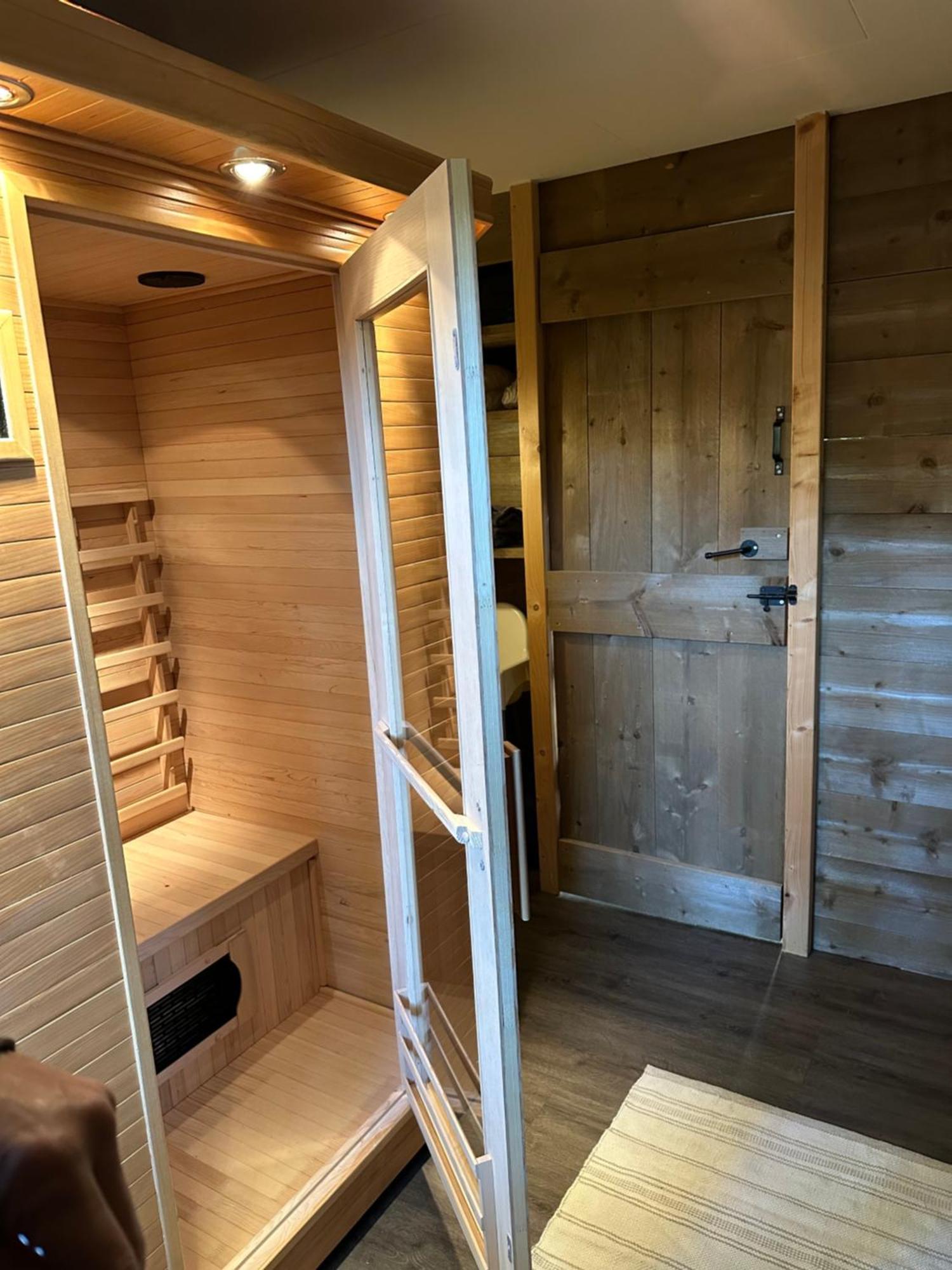 פוטן Cosy And Romantic Forest House Met Sauna Op De Veluwe מראה חיצוני תמונה